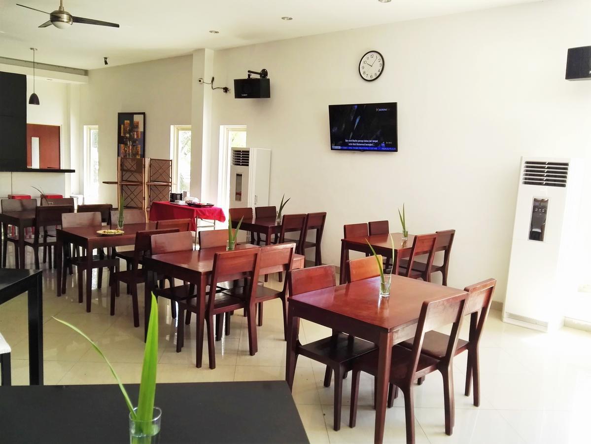 Hotel Transit Pasuruan Εξωτερικό φωτογραφία